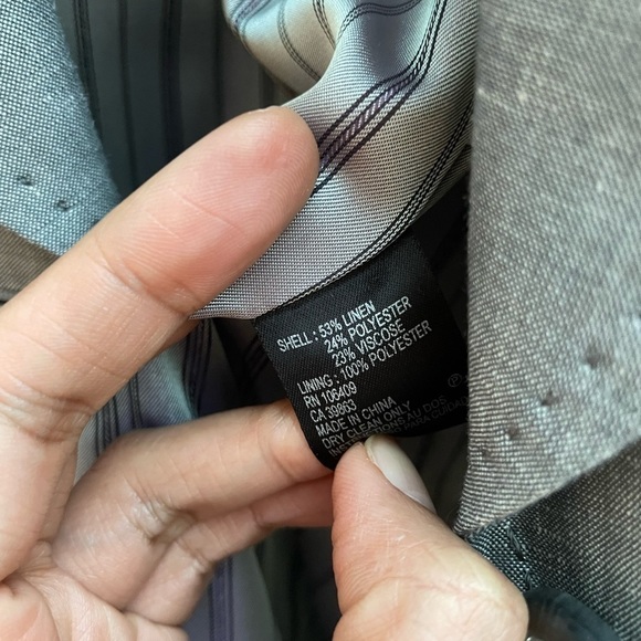 ❌SOLD❌ Tahari Linen Blazer - Picture 5 of 5